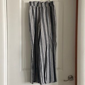 Cute Cotton/Linen blend striped gaucho pants